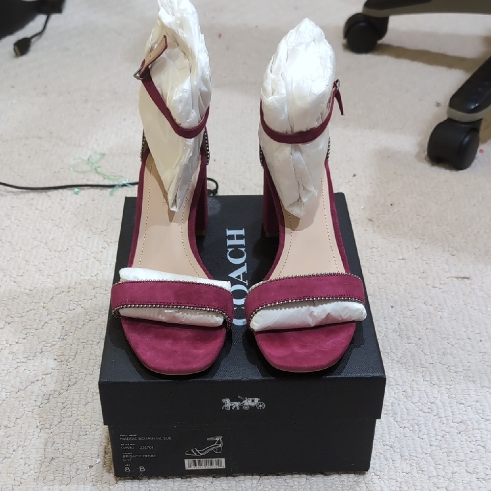 Coach Maddie Beachwood Sandals Bead Chain Block Heels Bright Cherry Sz 8 US Pink